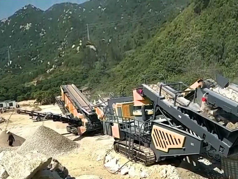 大型移动式破碎机 大型移动式破碎机